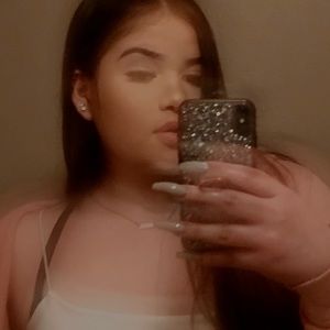 Meet your Posher, Daniela